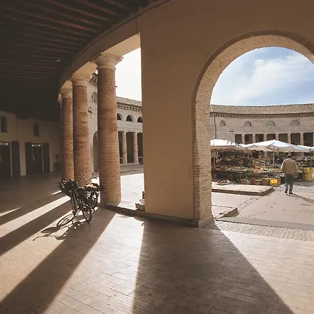 Al Foro Annonario 4* Senigália