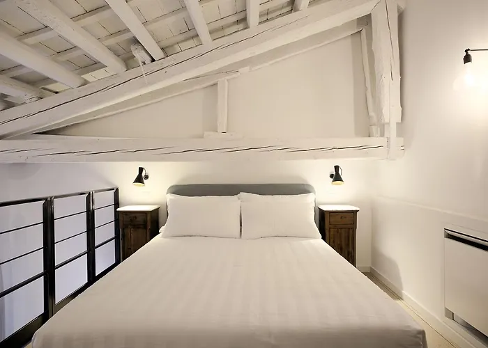 Couette-café Al Foro Annonario 4*